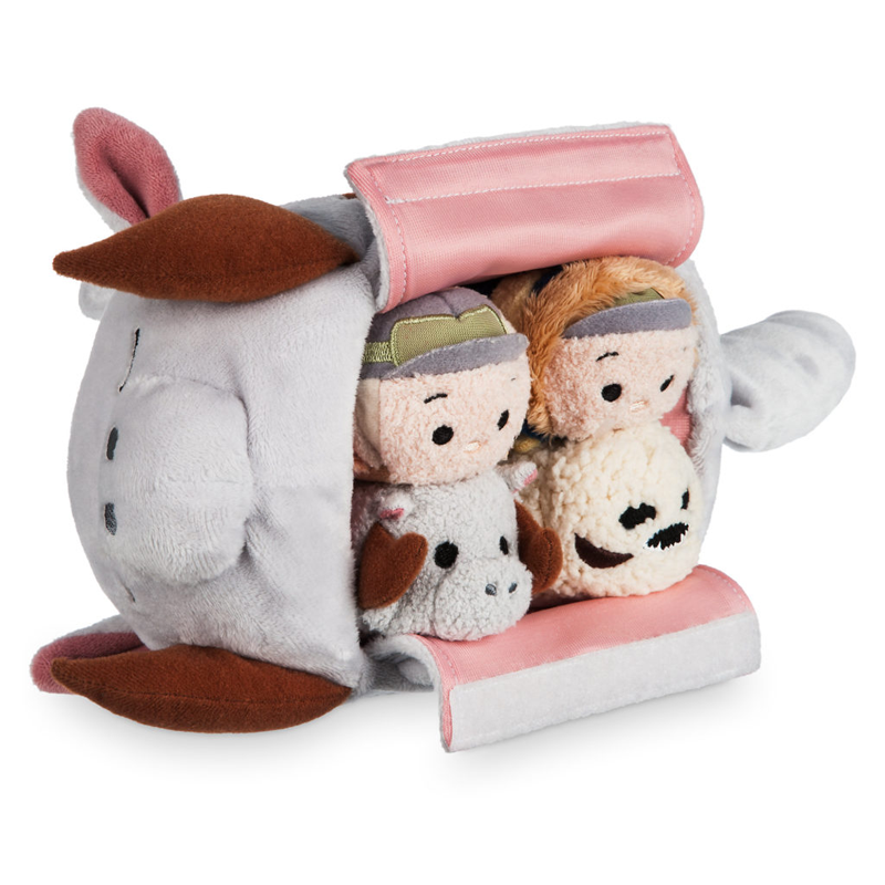 Illustration for article titled The Disemboweled Carcass of a Tauntaun Has Never Looked More Adorable